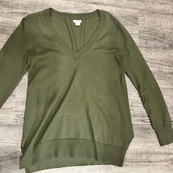 J.Crew Factory olive colored v-neck sweater - size xs but fits like a small. - Picture 2 of 3